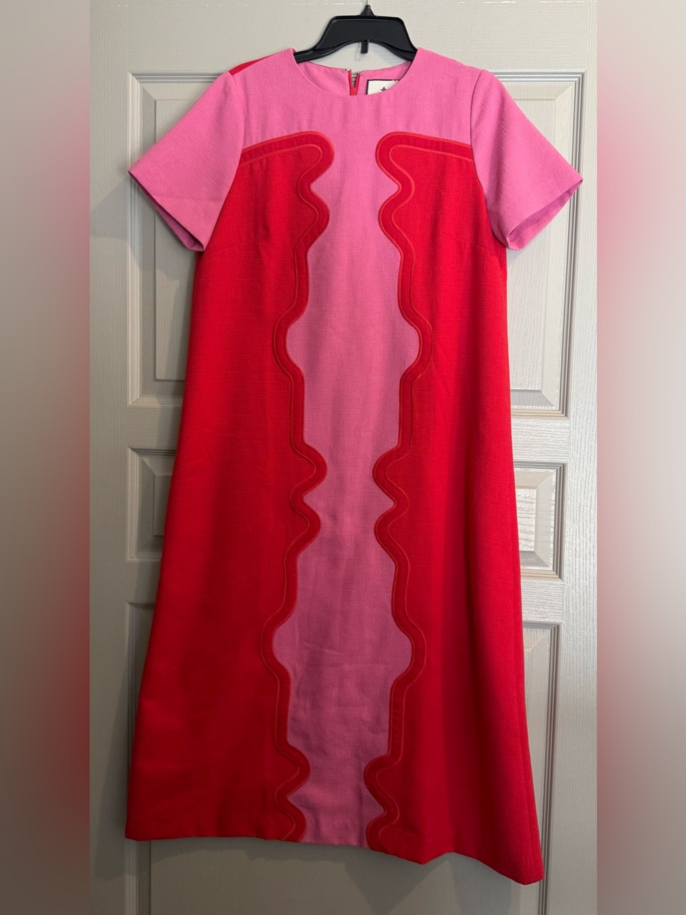 TUCKERNUCK James Embroidery Dress Poppy and Hot Pink NWOT Short Sleeve Women's M - Picture 12 of 15